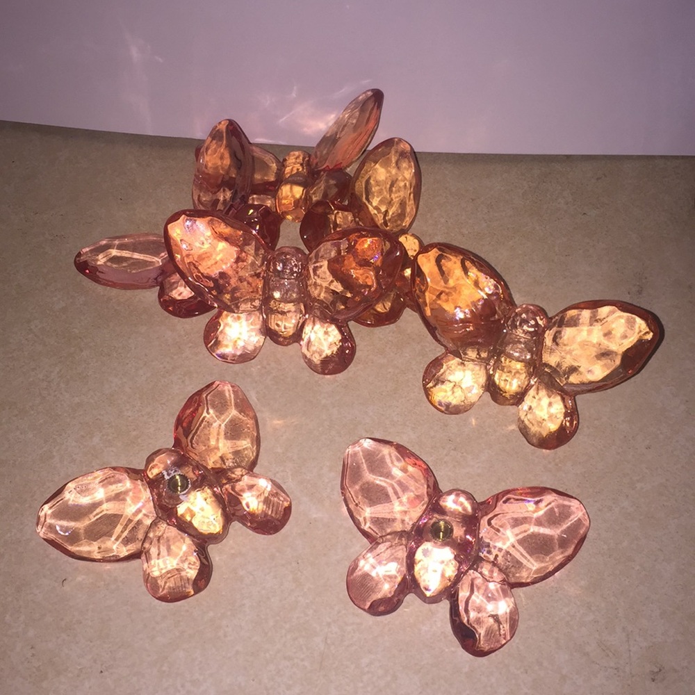 Pottery barn/11 pink butterfly knobs